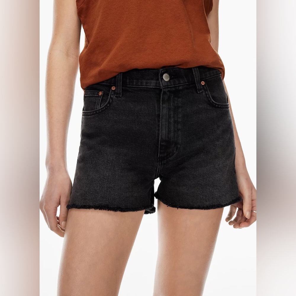 NWT 23W Denim Forum The Romy Slim Short